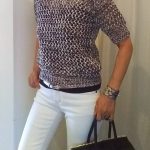 ホワイトデニムとシルバーのバレエシューズのコーデ